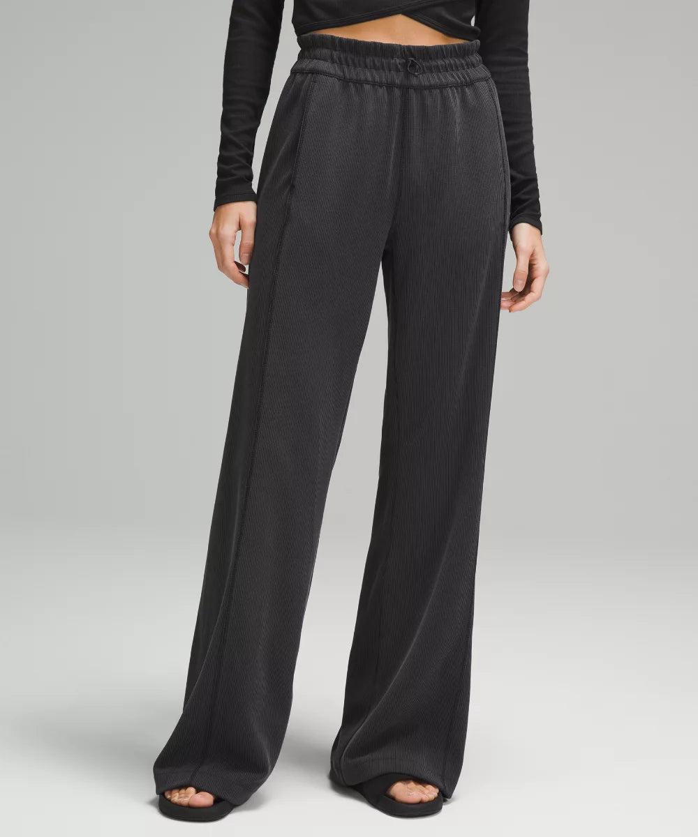 Ribbed Softstreme Mid-Rise Pant 32.5"