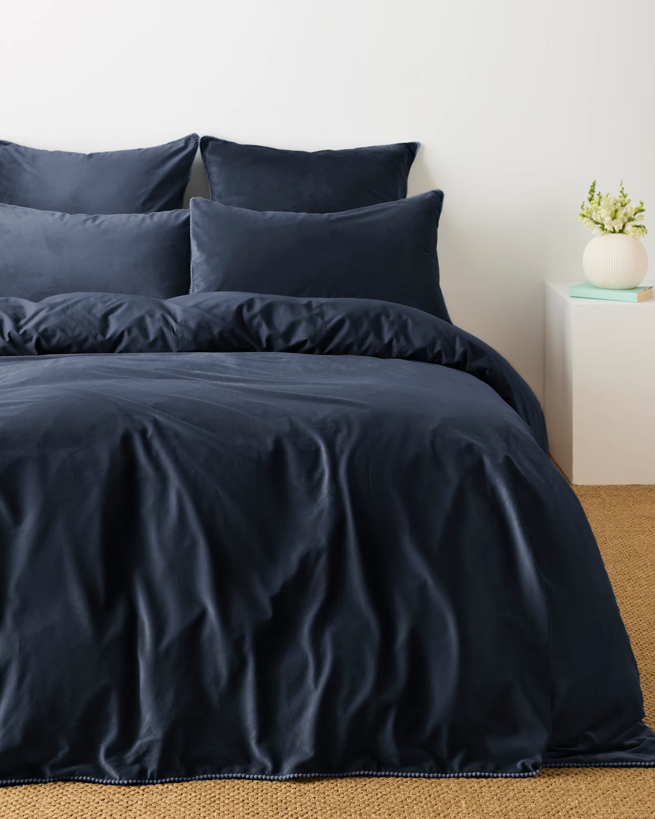 Lacy Velvet Quilt Cover Set